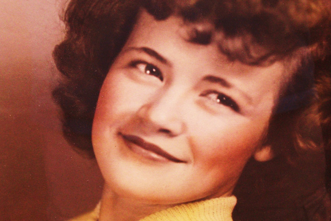 q4-2010-moms-and-media q4-2010-moms-and-media